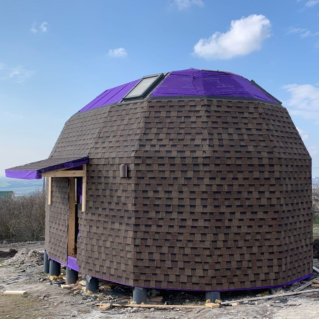 Ready-made domed houses from the Kombodom factory
